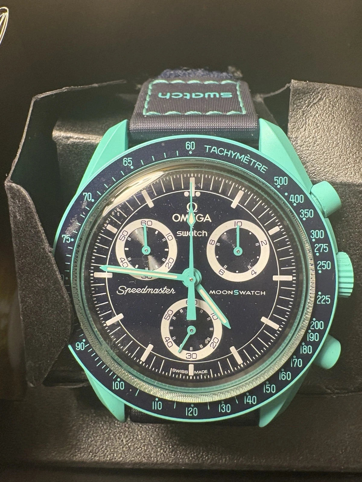 MOONSWATCH MISSION ON EARTH POLAR LIGHTS - SWATCH X OMEGA BIOCERAMIC