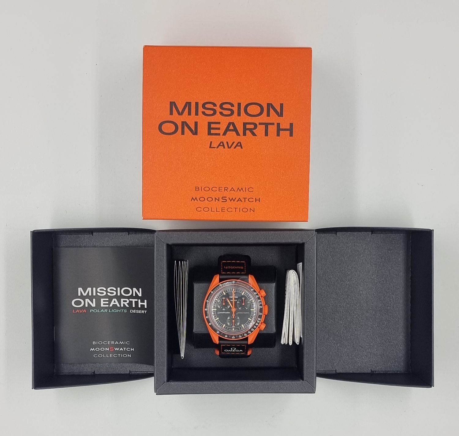MOONSWATCH MISSION ON EARTH LAVA - SWATCH X OMEGA BIOCERAMIC