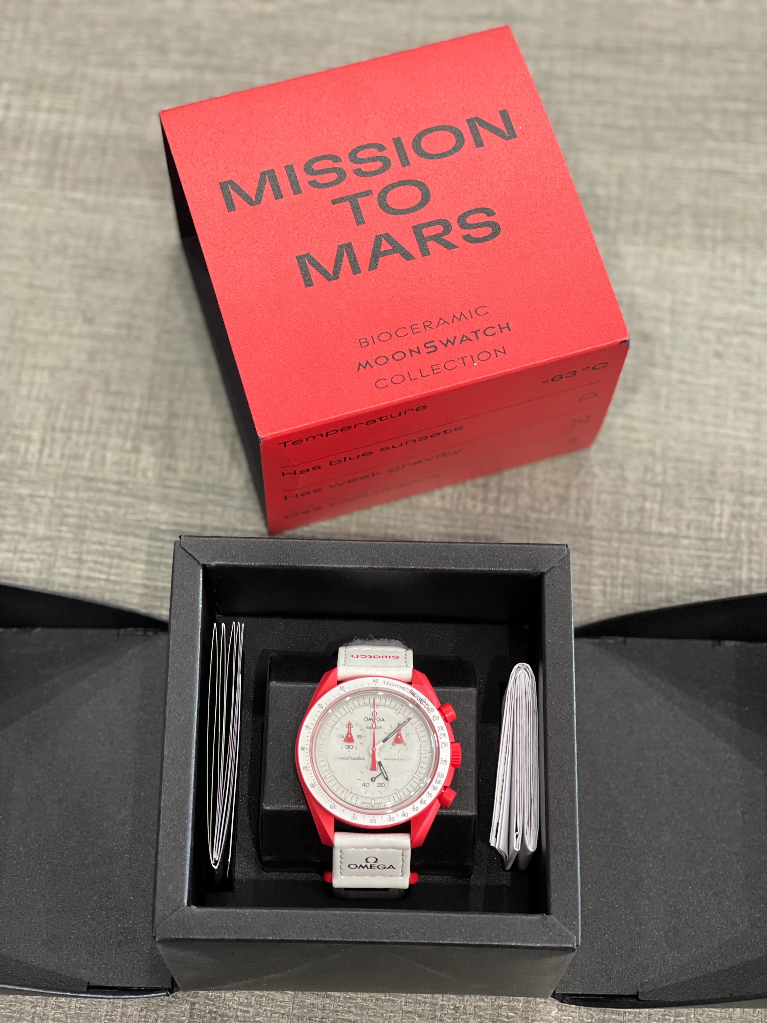 MOONSWATCH MISSION TO MARS - SWATCH X OMEGA BIOCERAMIC