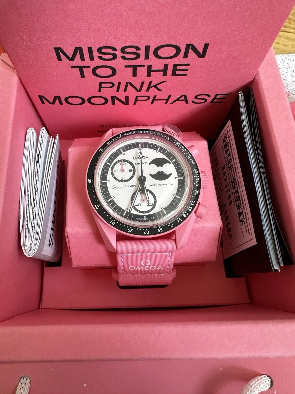 MOONSWATCH MISSION TO PINK - SWATCH X OMEGA BIOCERAMIC