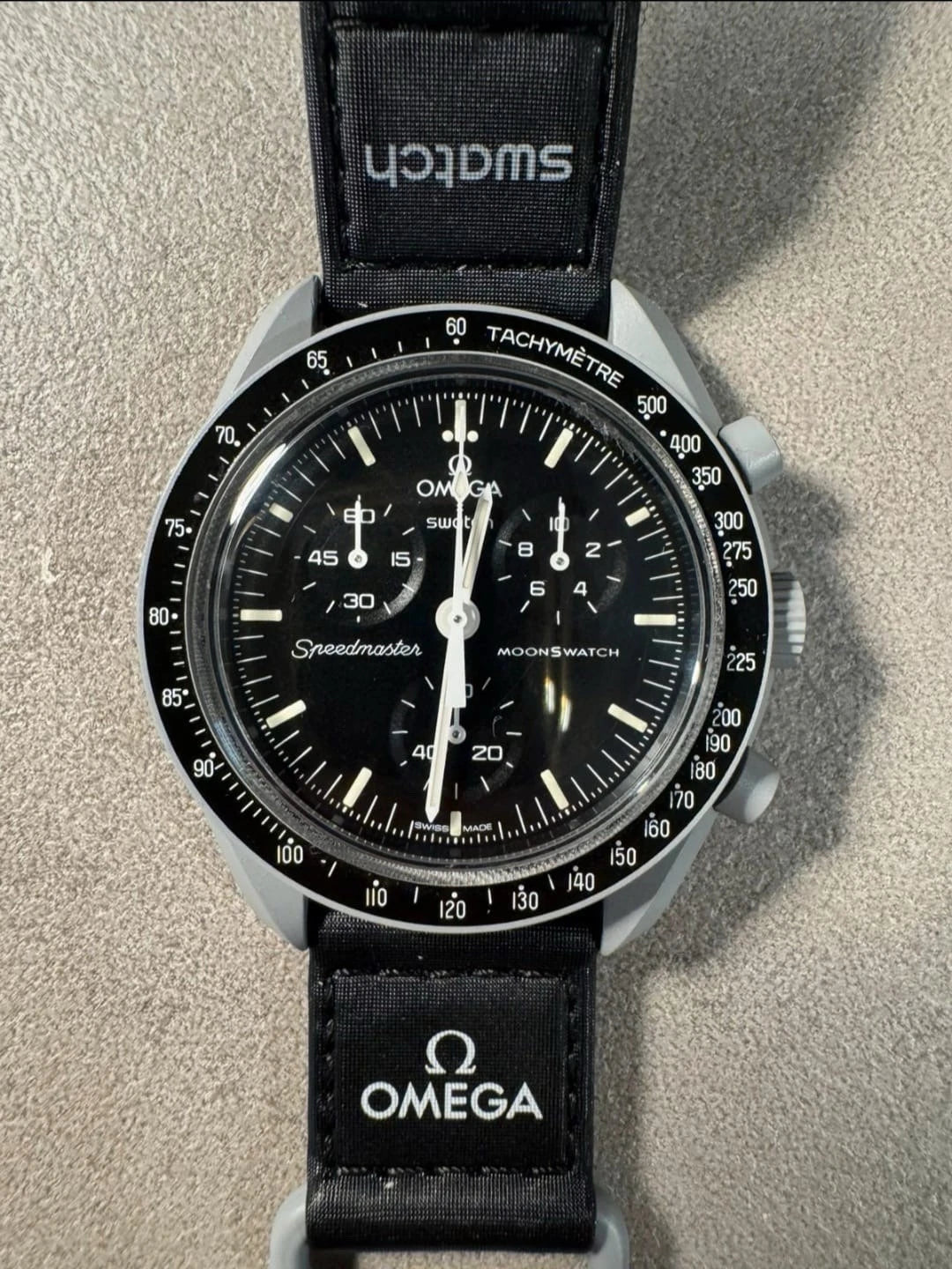 MOONSWATCH MISSION TO THE MOON - SWATCH X OMEGA BIOCERAMIC